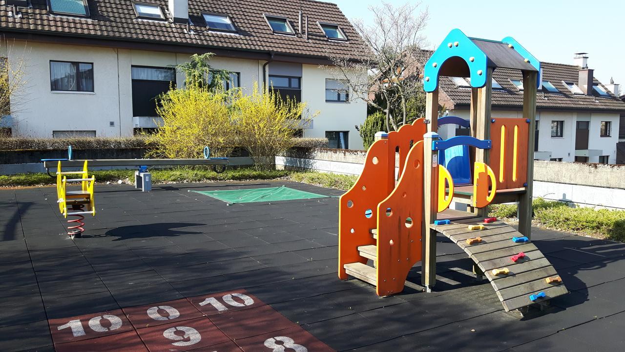 Mybednbreakfast In Bottmingen Bed & Breakfast Oda fotoğraf