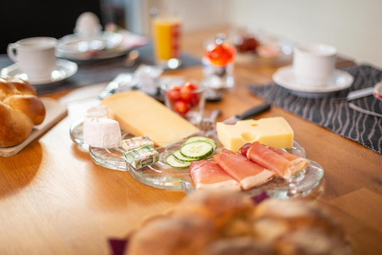 Mybednbreakfast In Bottmingen Bed & Breakfast Dış mekan fotoğraf